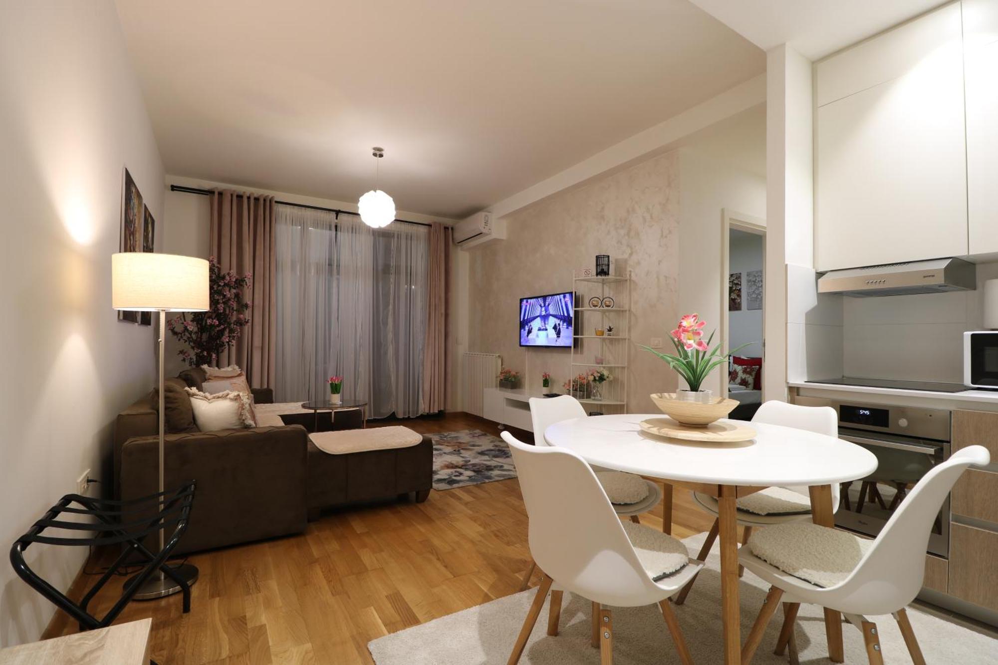 Waterfront Shine Apartment *
