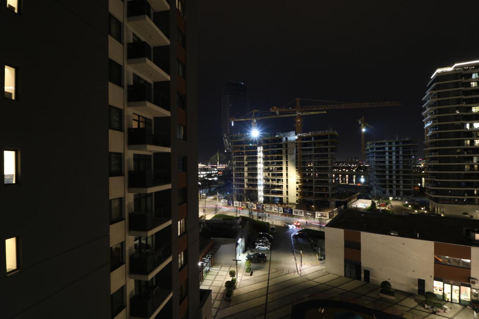 Apartment Waterfront Shine