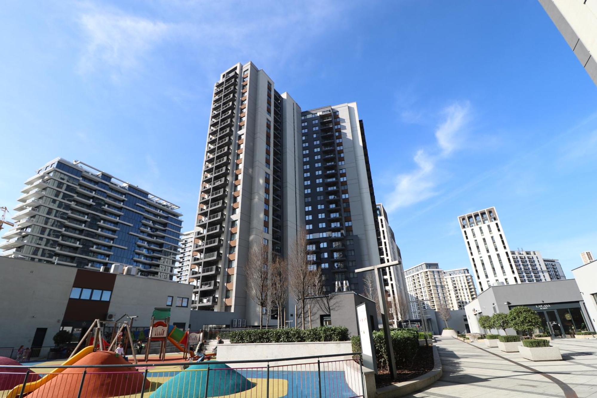Waterfront Shine Apartment Belgrade