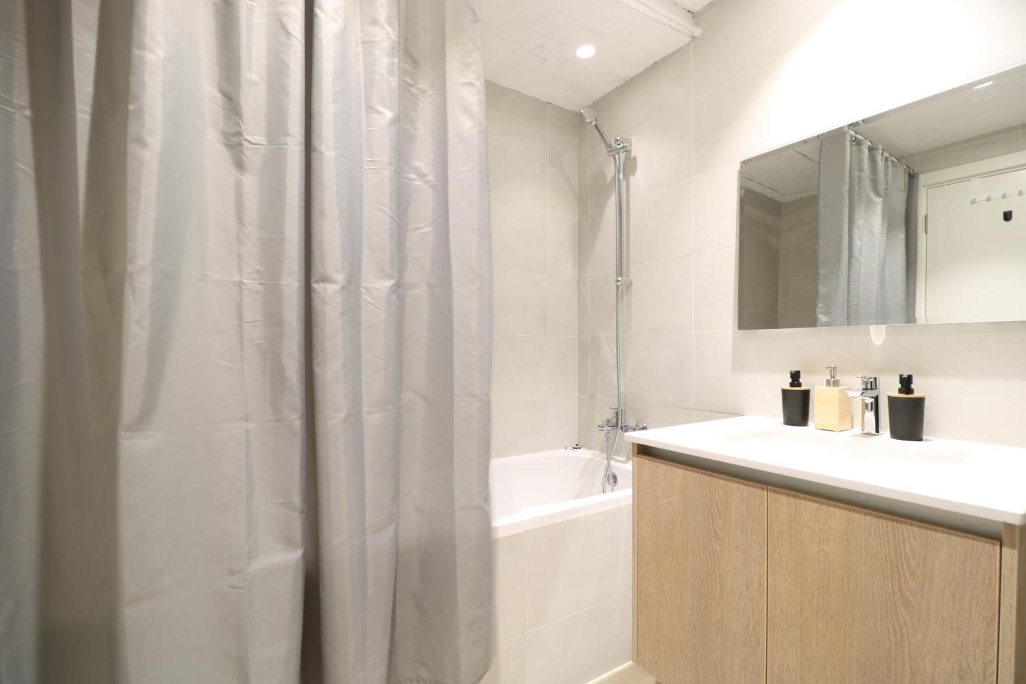 Waterfront Shine Apartment *
