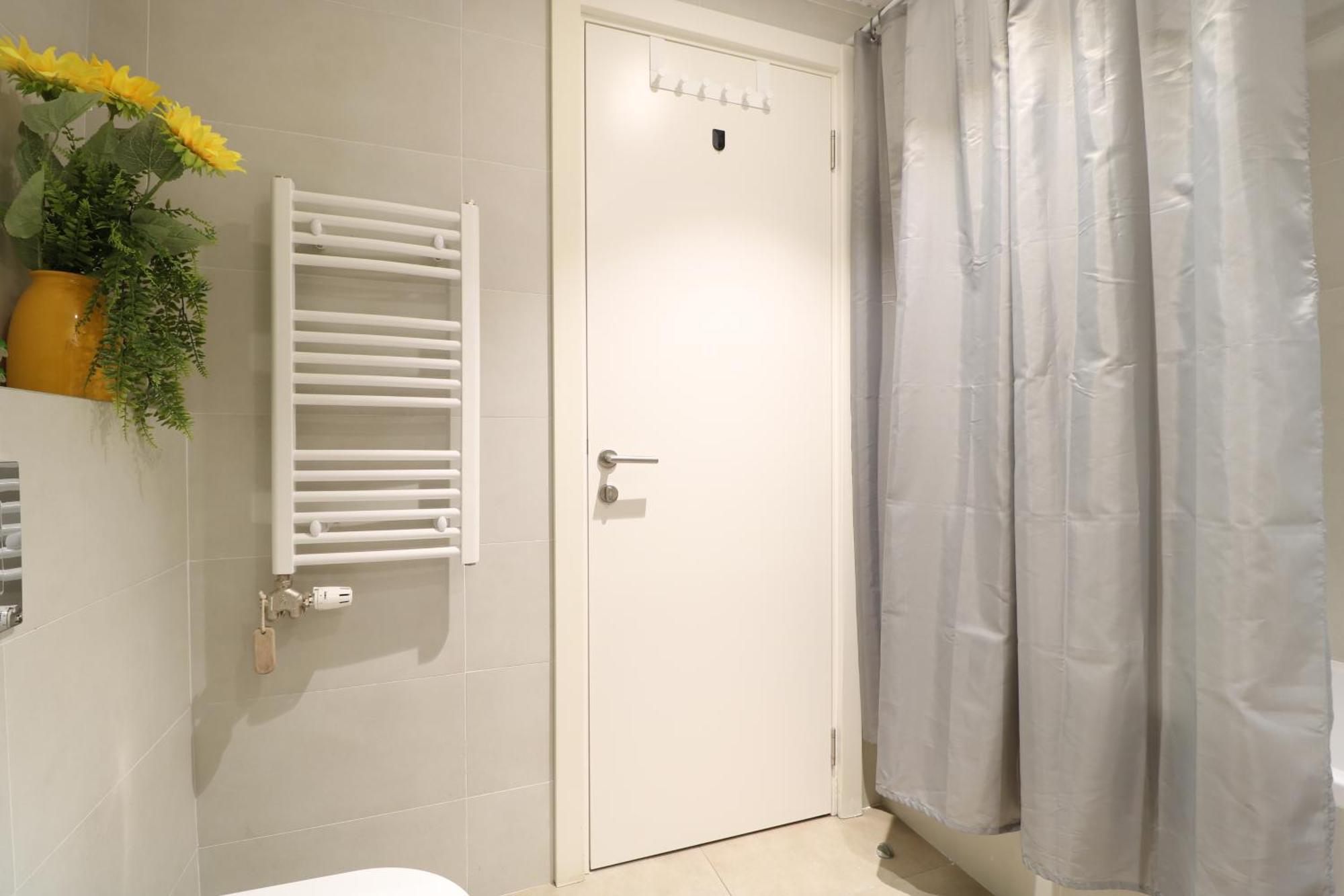 Waterfront Shine Apartment *