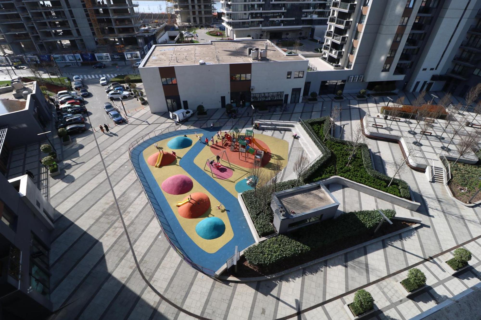 Waterfront Shine Apartment